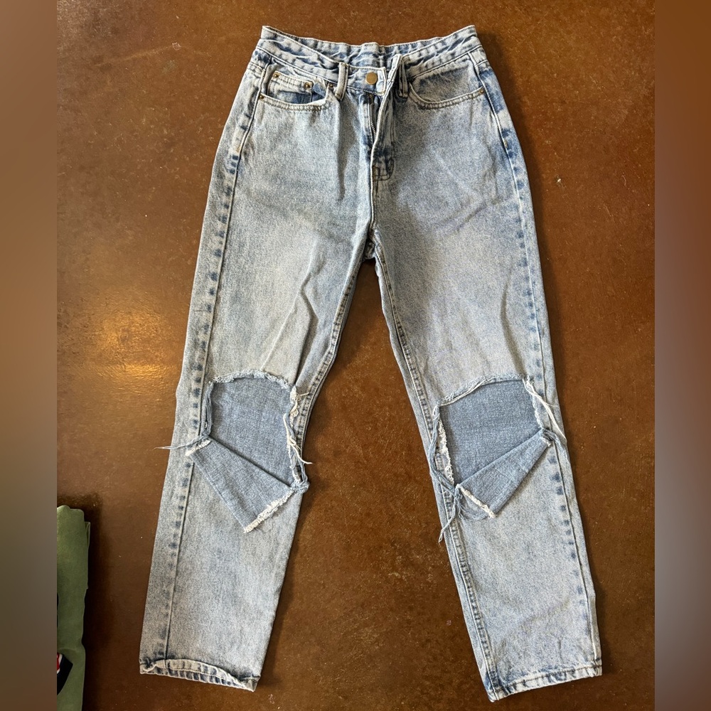Forever 21 Distressed Denim Jeans Straight Leg
